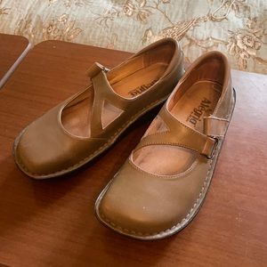 Alegria grey Mary Jane shoe